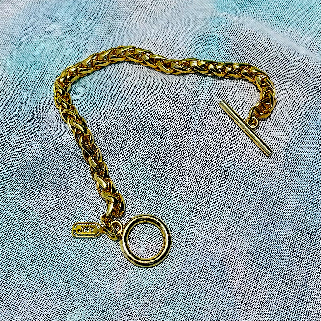 Jny Gold Toggle Bracelet Vintage